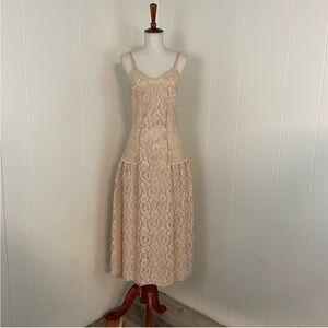 Vintage Lace Sleeveless V-Neck Drop Waist Midi Dress